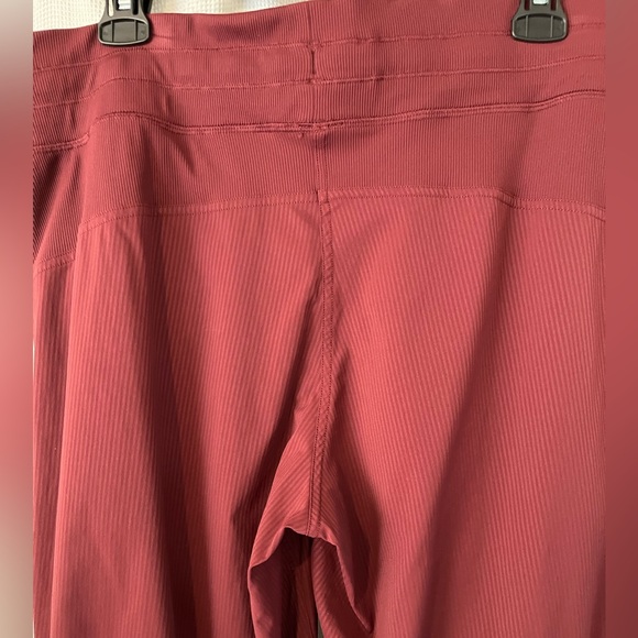 Lululemon Dance Studio Mid-Rise Jogger Full Length Garnet Burgundy Size 12 EUC - Picture 5 of 11
